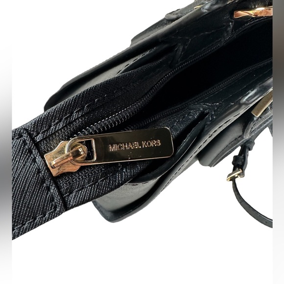 MICHAEL KORS Selma Medium Saffiano Leather Cossbody Bag EXCELLENT CONDITION - Picture 6 of 15